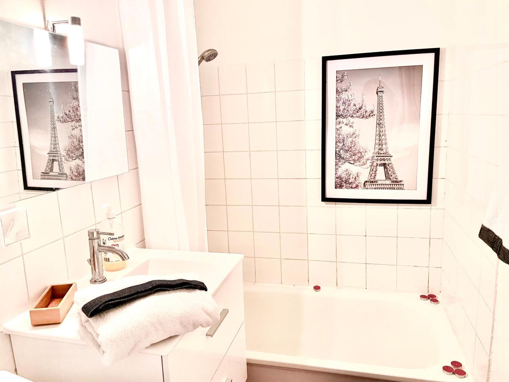 Golden Eiffel Tour ! Appartement *